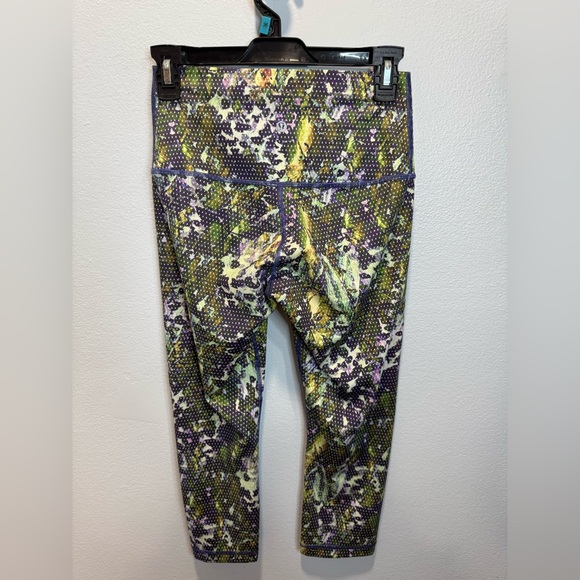 Lululemon leggings - Picture 10 of 10